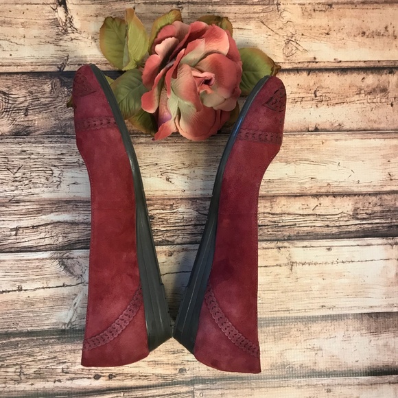 Nurture Suede Ballet Flats Size  9.5 - Picture 2 of 8